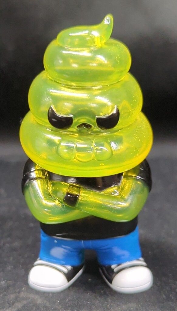 REALHEAD ゴッコ同 コウンコツ野郎 クリアイエロー成型 黒シャツ 青ズボン