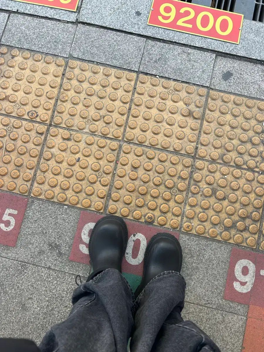 バレンシアガ ステロイド ビューティ ブーツ