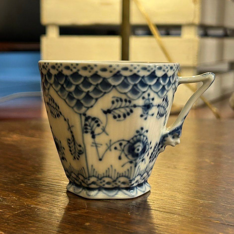 ブルーフルーテッド