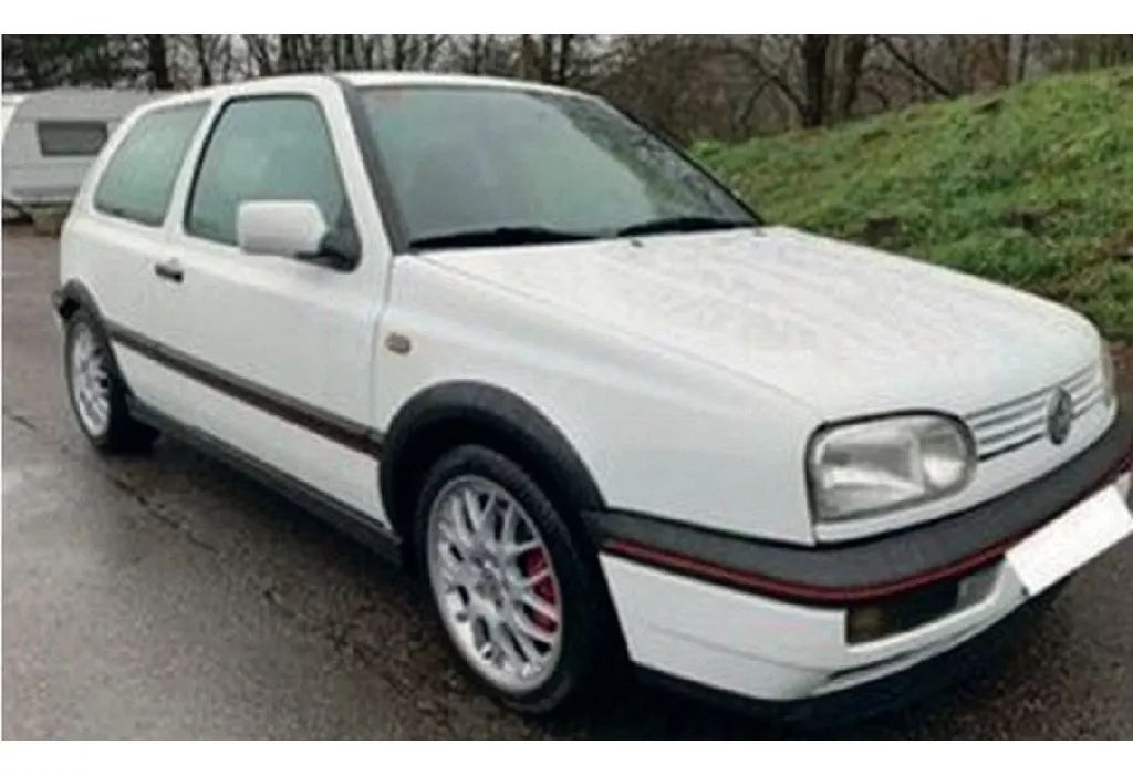 ミニカー 1|18 フォルクスワーゲン ゴルフ GTI 1996 キャンディホワイト 188508