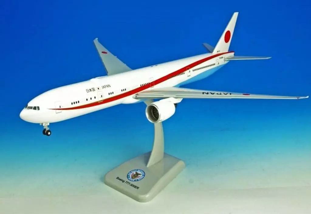ミニカー 1|200 B-777-300 ER 政府 機 1号機 ランディングギア スタンド付属