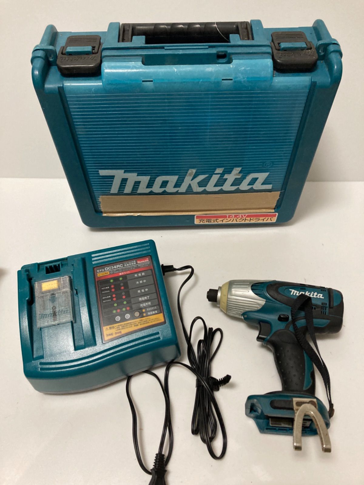 Makita マキタ TD 130 D 14.4 V インパクトドライバー