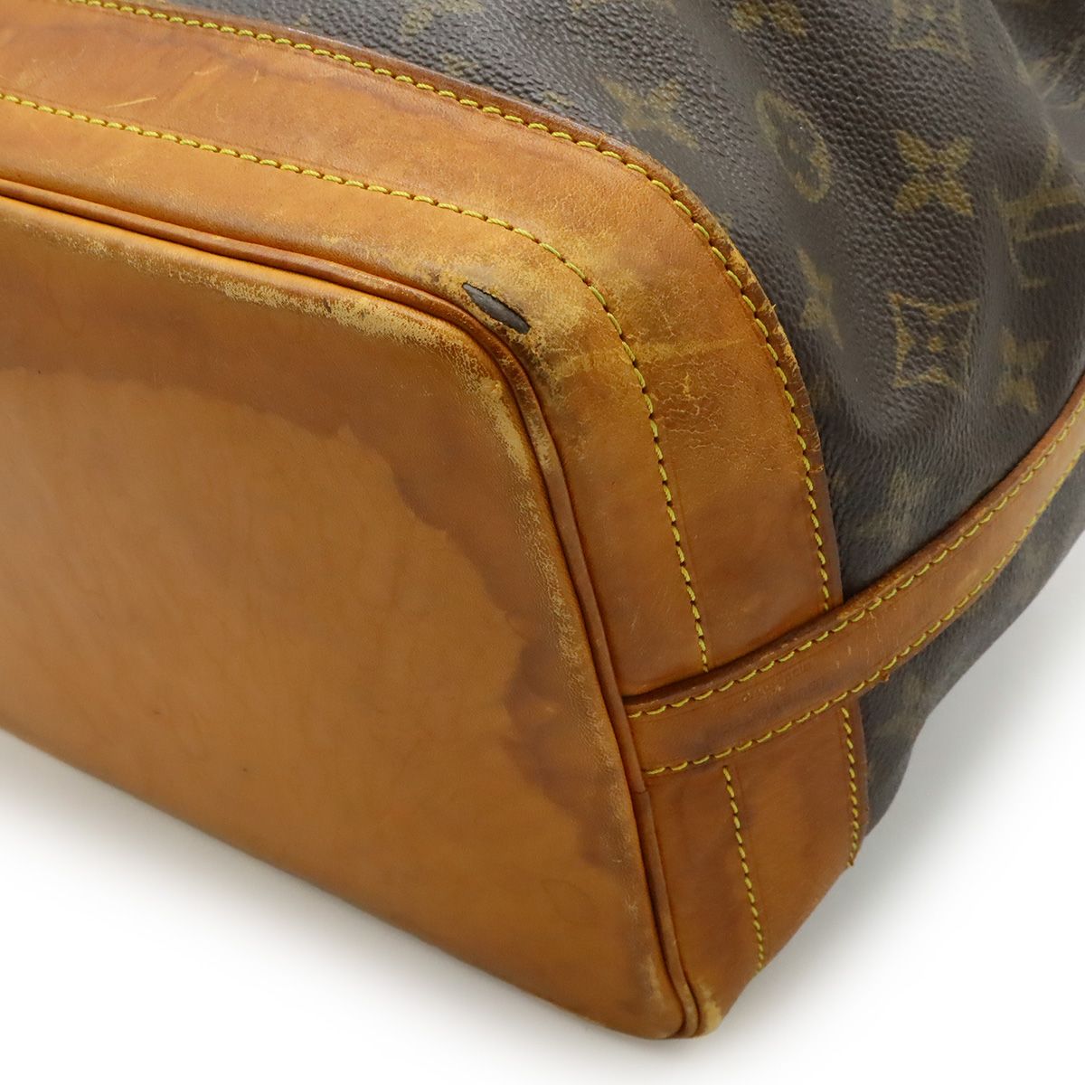 LOUIS VUITTON ルイ ヴィトン モノグラム ノエ ショルダーバッグ