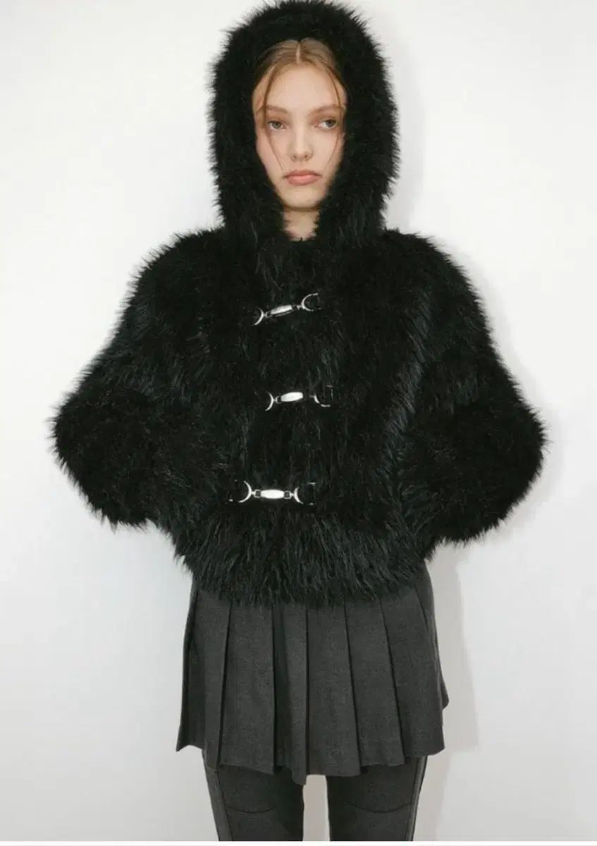 ユーズ ディタッチャブル フーディー ショート ファージャケット ホリデー 商品