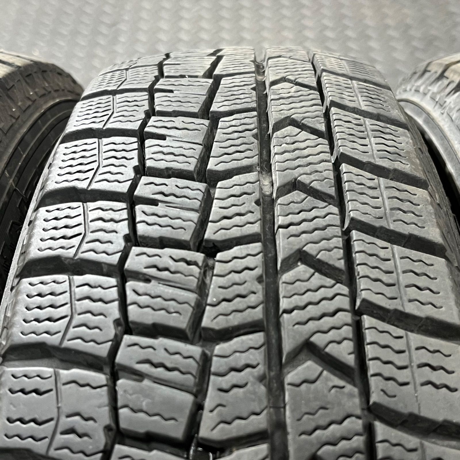 スタッドレスタイヤ 1326