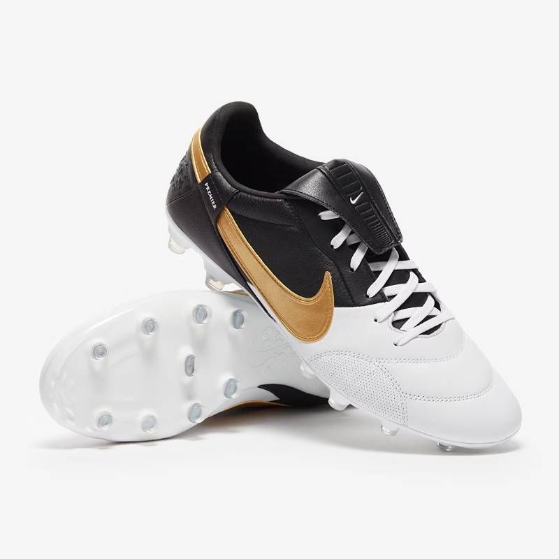 匿名配送 Nike サッカー スパイク The Premier III FG ホワイト メタリックゴールド