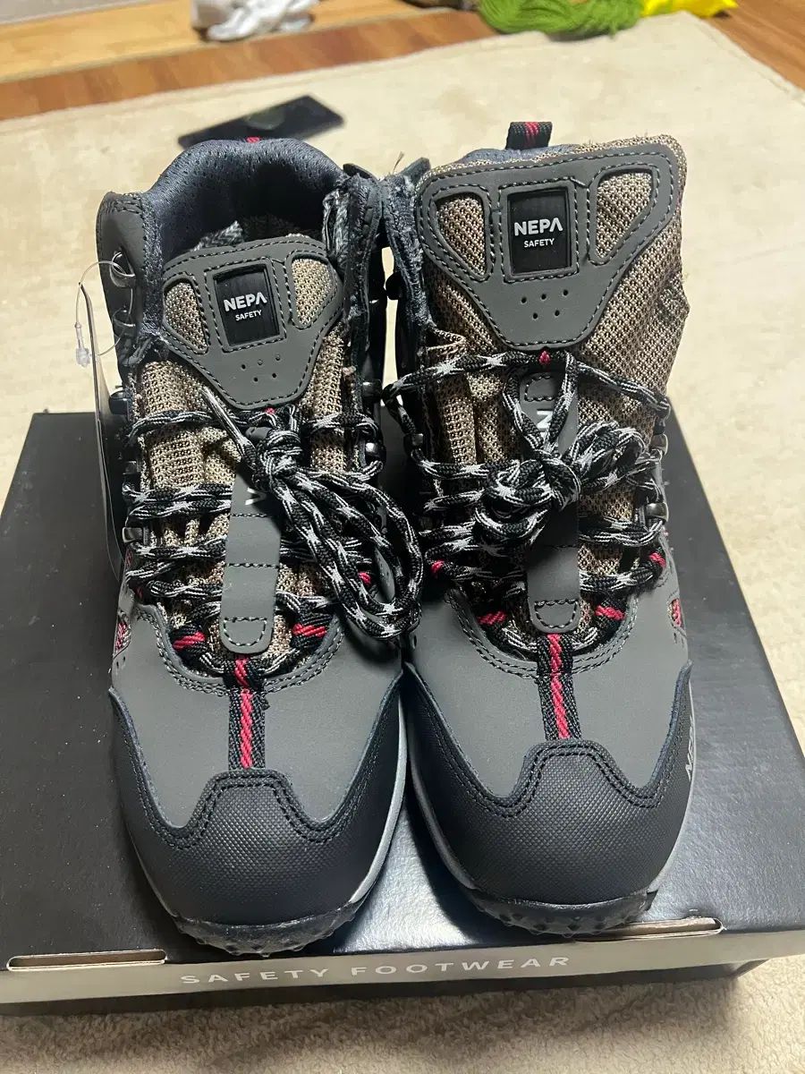 NEPA 6インチ 安全靴 GT 36 N 255