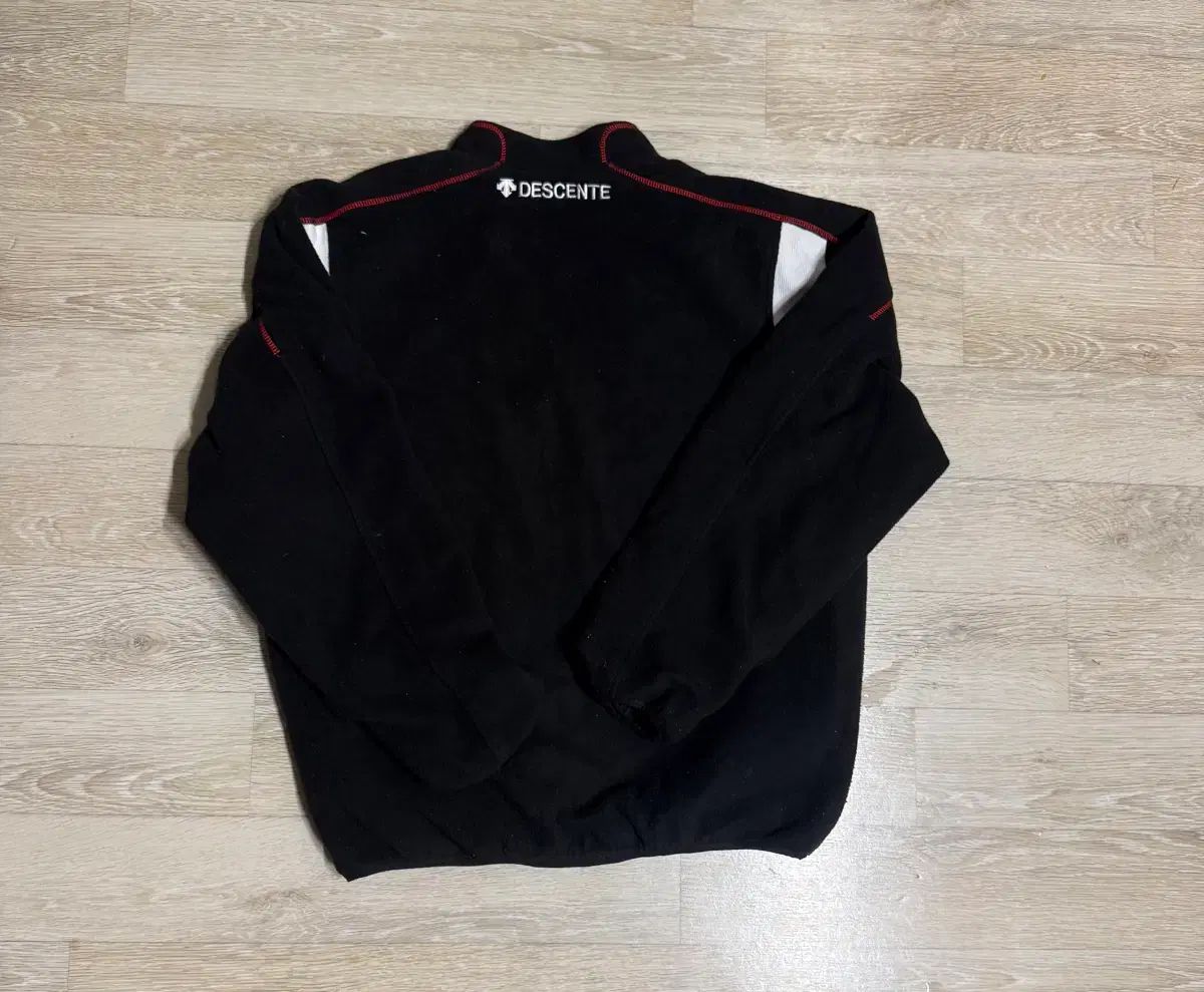 DESCENTE LG TWINS 起毛 プルオーバー 長袖