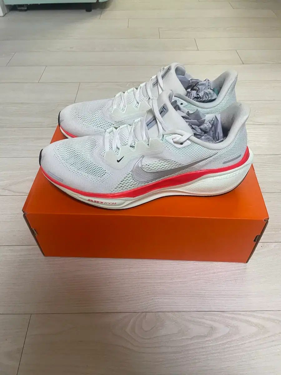  ナイキ エア ズーム ペガサス 41 白 登山靴 トレッキングシューズ アウトドアシューズ