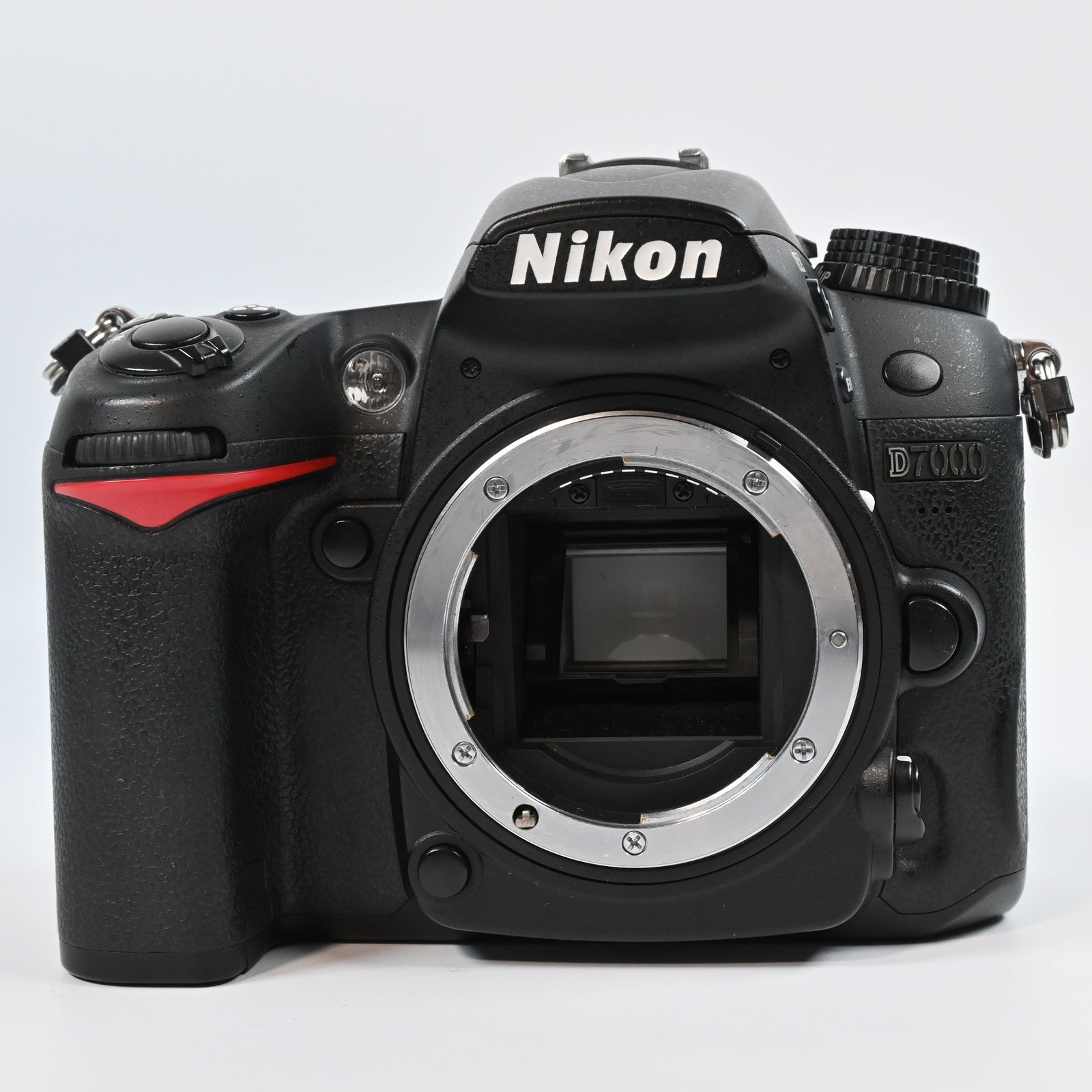 Nikon D 7000 ボディ ショット数 24039回 バッテリーグリップ付き