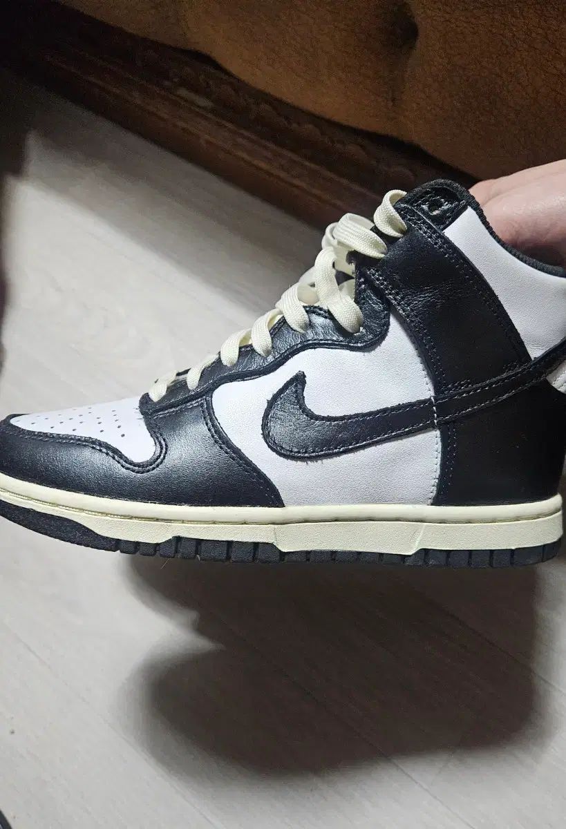 ダンクハイ ヴィンテージブラック