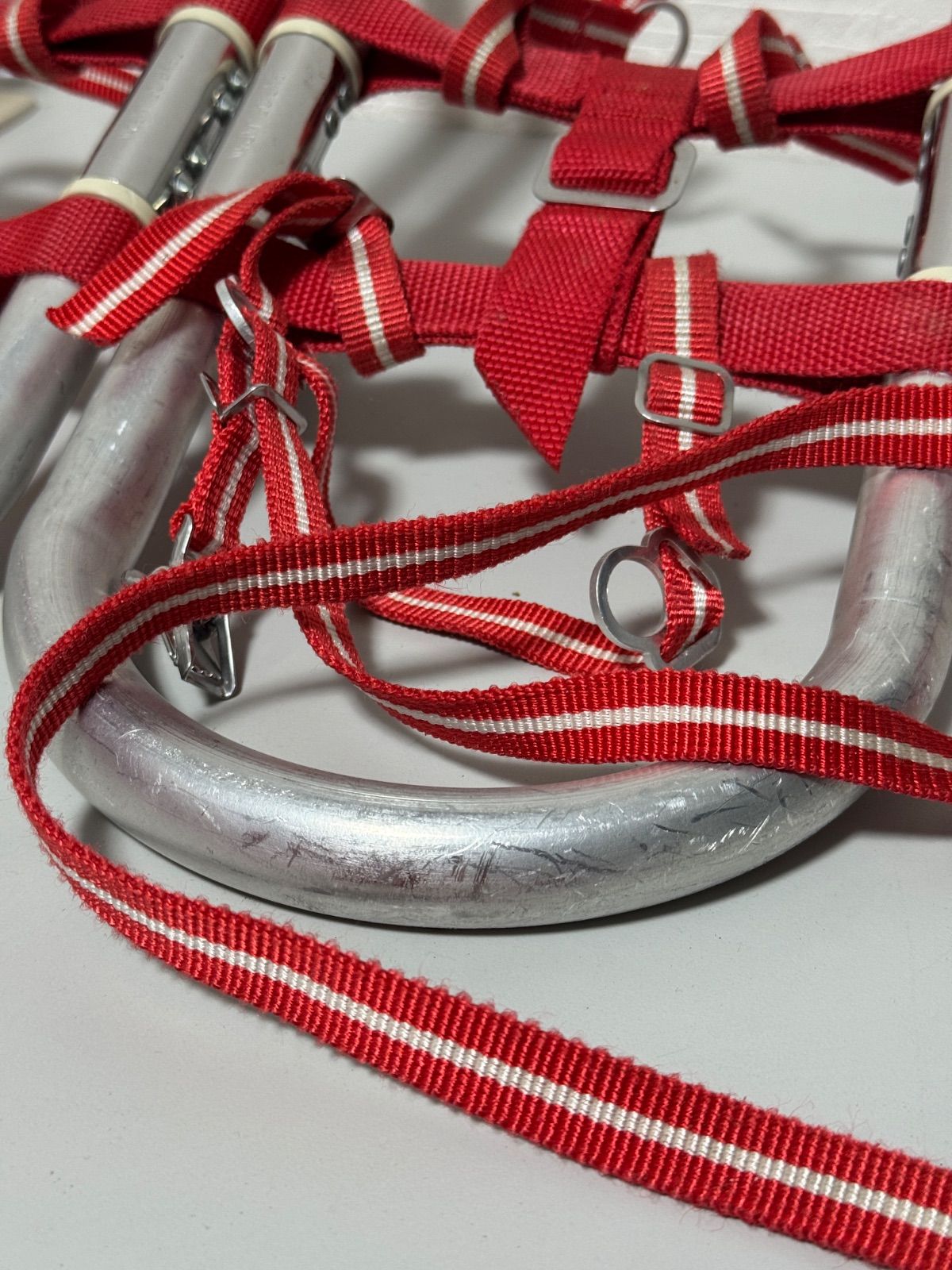 登山 レッドバンド