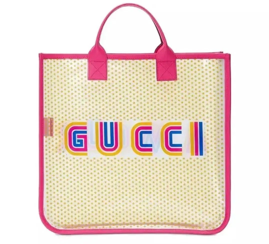 モデル グッチ PVCロゴ クリア トートバッグ