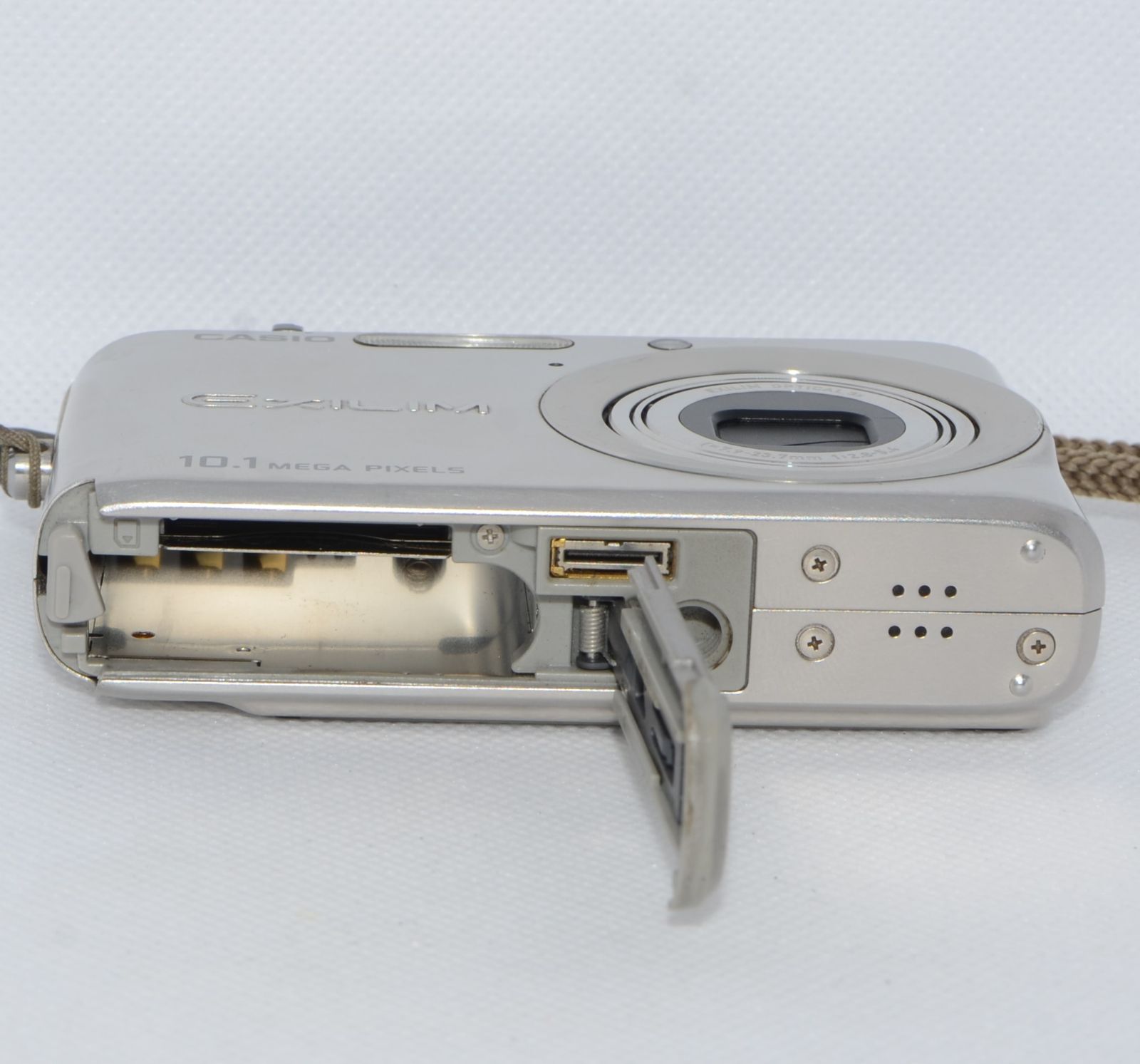 CASIO EXILIM EX-Z1000 シルバー (ジャンク) - メルカリ