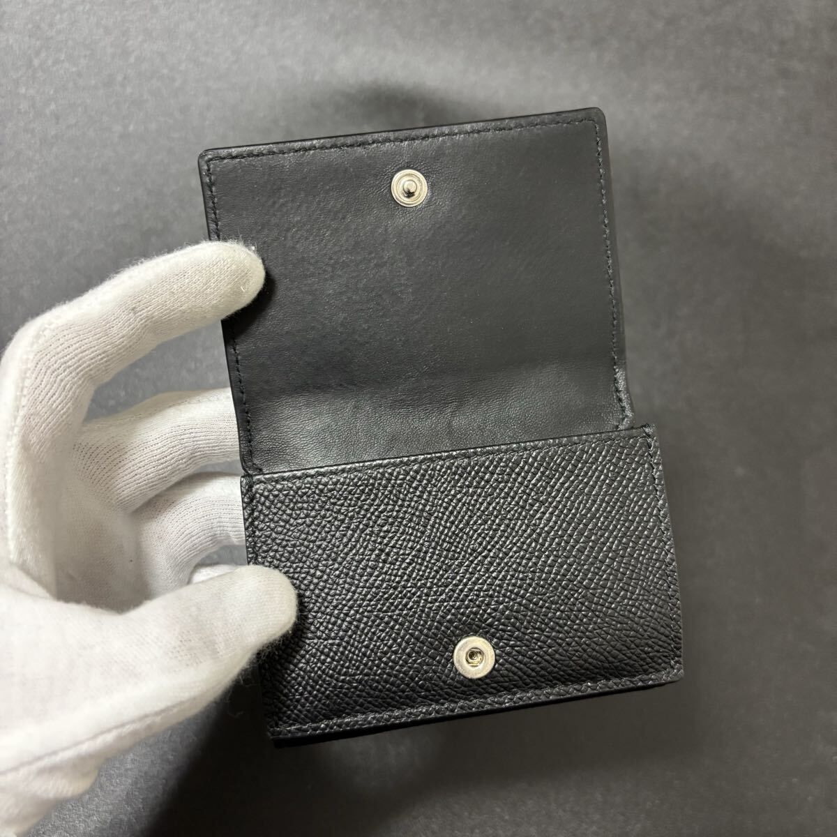 r45 バレンシアガ 三つ折り財布 ブラック 【公式通販】