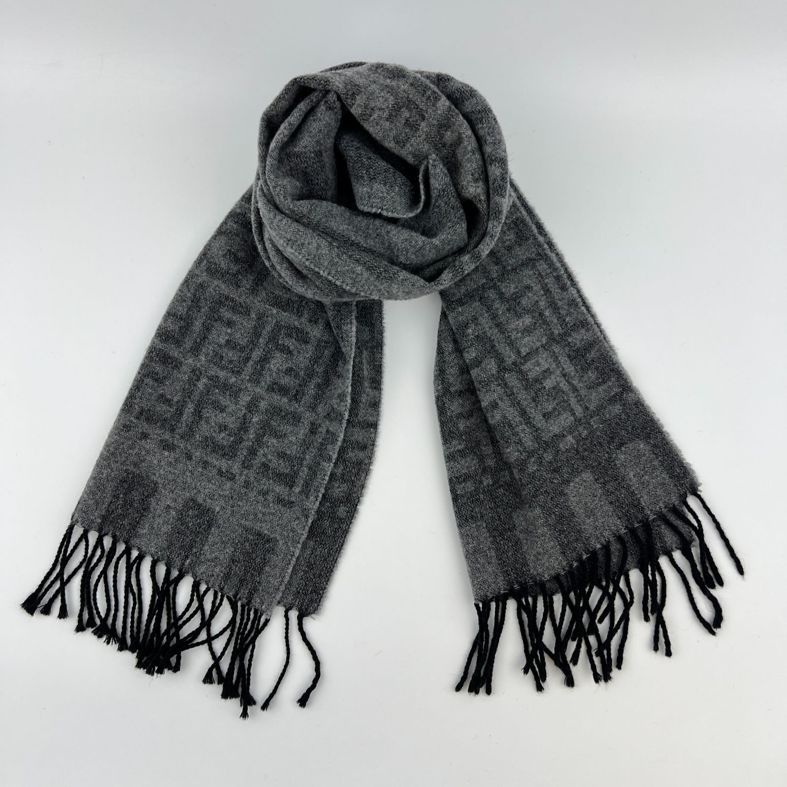 FENDI　フェンディ　マフラー　グレー 中古】FENDI フェンディ マフラー グレー ウール ヴィンテージ