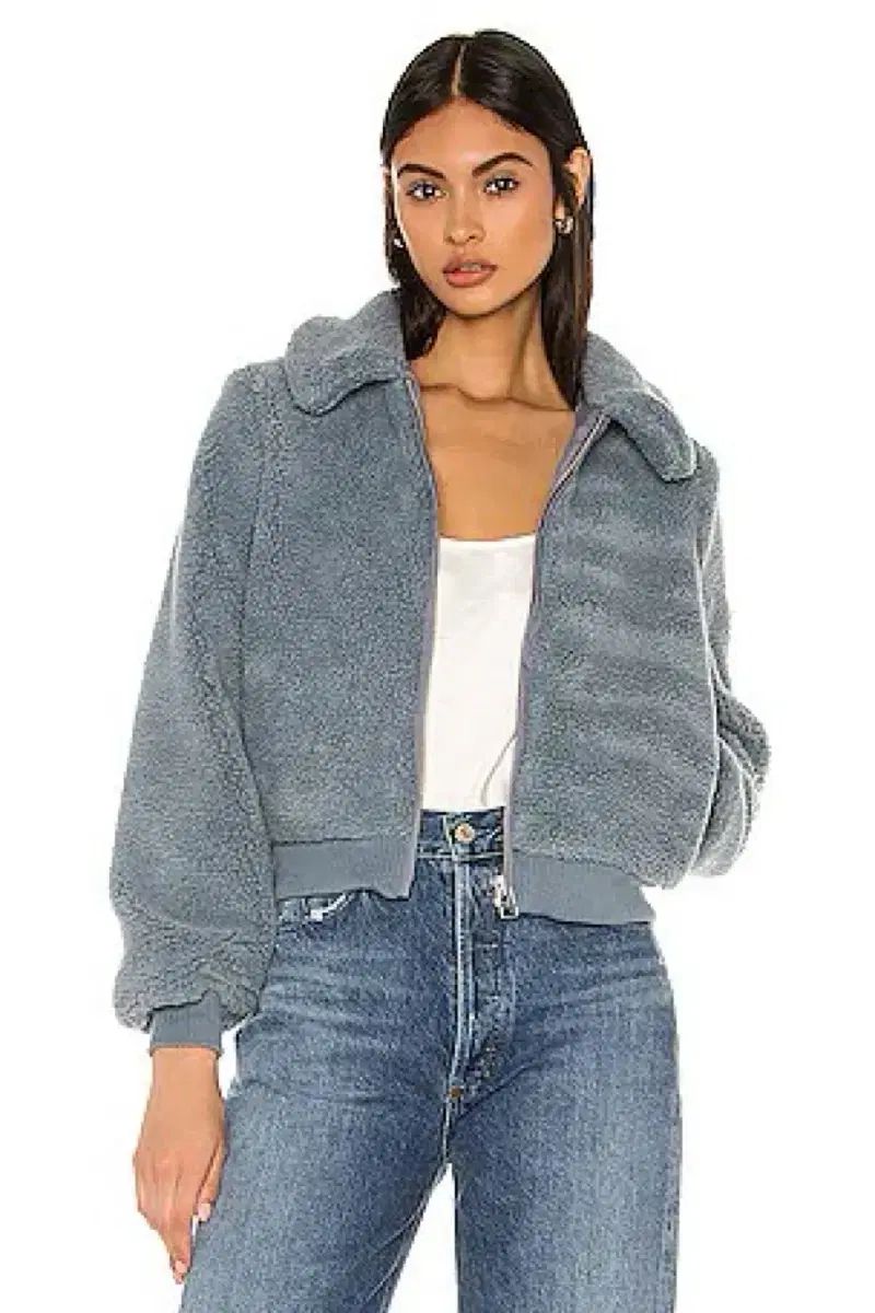 Revolve ダスティブルー シアリングジャケット ファージャケット