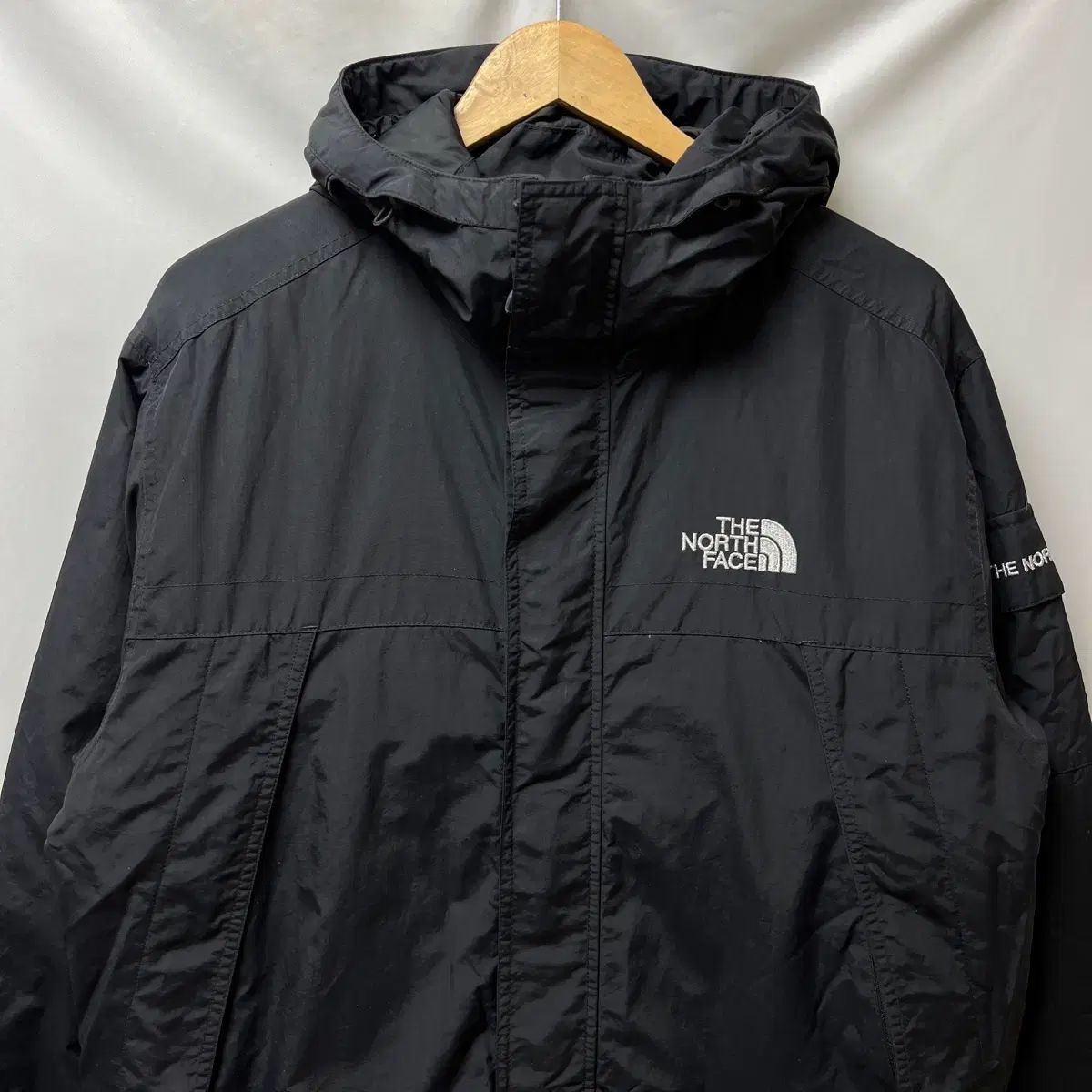 |M THE NORTH FACE ザノースフェイス 600 サイドポケット ロゴ ブラック ダウン ウィンドブレーカー