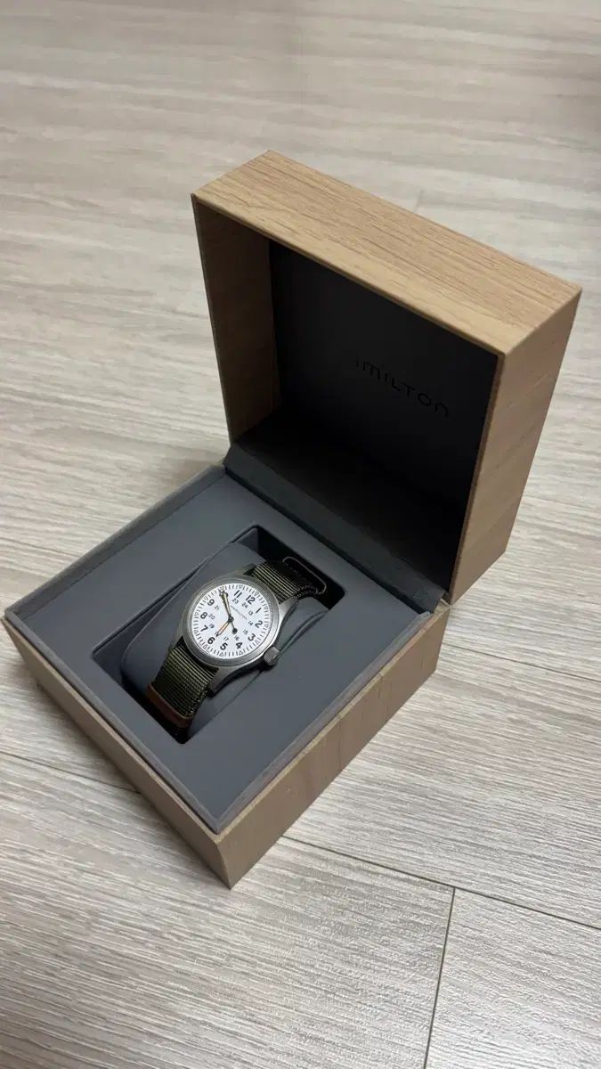 ハミルトン カーキフィールド メカニカル 白文字盤 38mm