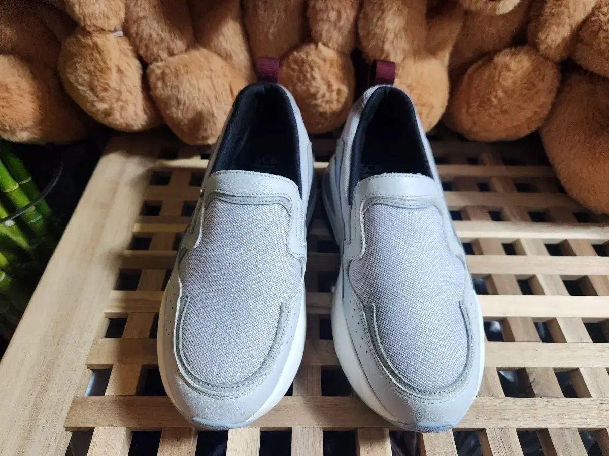 SCB レディース スニーカー スリッポン