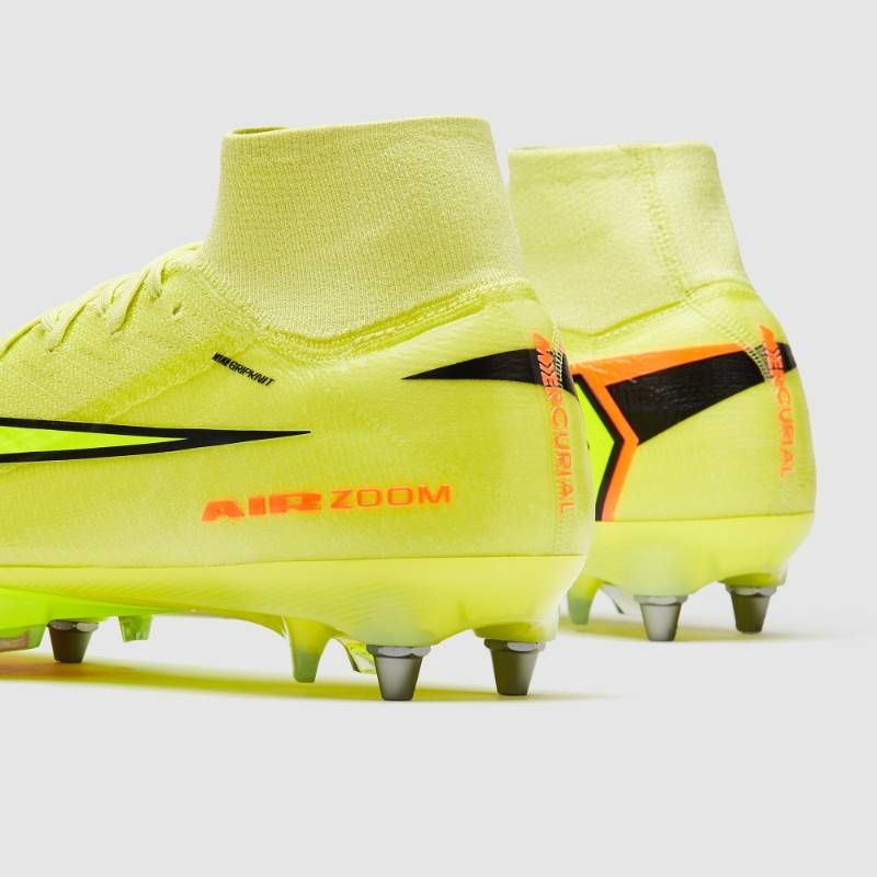 送料無料・匿名配送】Nike サッカー スパイク Nike Air Zoom Mercurial