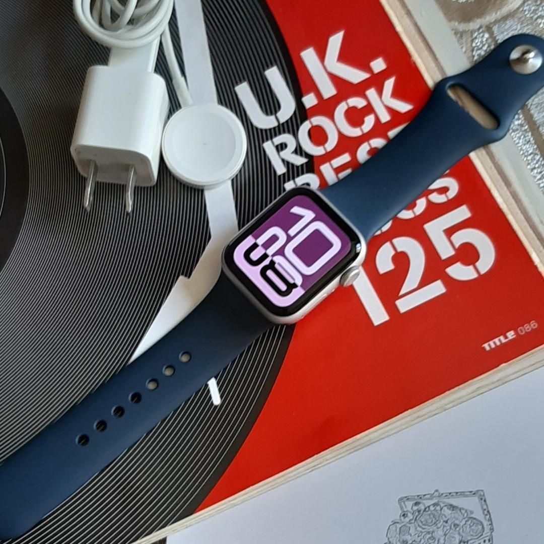 バッテリ99 アップルウォッチ SE 2 40 mm Apple Watch HTC 04