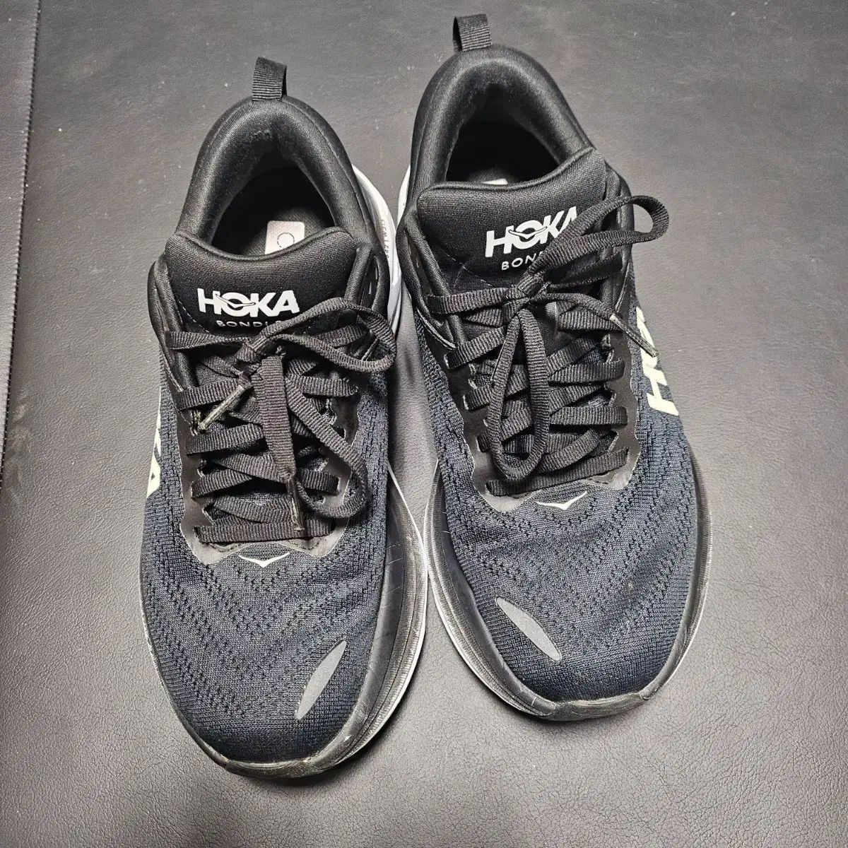 HOKA ONE