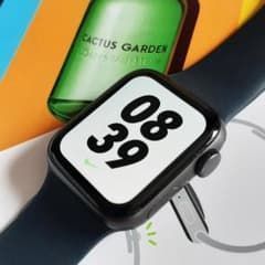 SE Apple Watch 40 mm GPS アップルウォッチ LLP 01