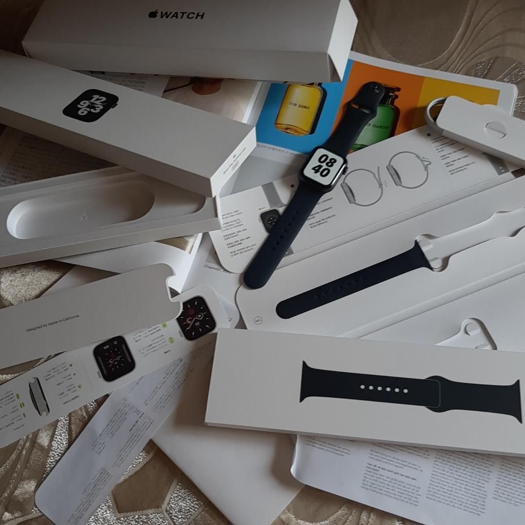 SE Apple Watch 40 mm GPS アップルウォッチ LLP 01