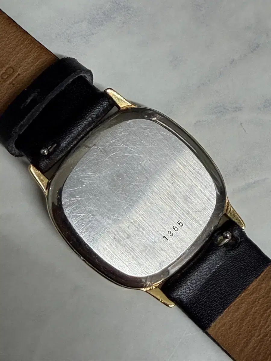 オメガ デヴィル