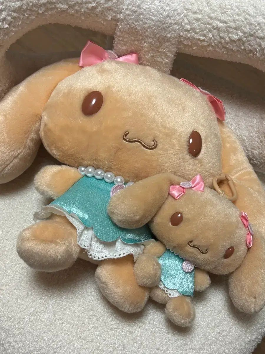 シナモロールカフェ モカ ぬいぐるみ + キーホルダー人形 セット