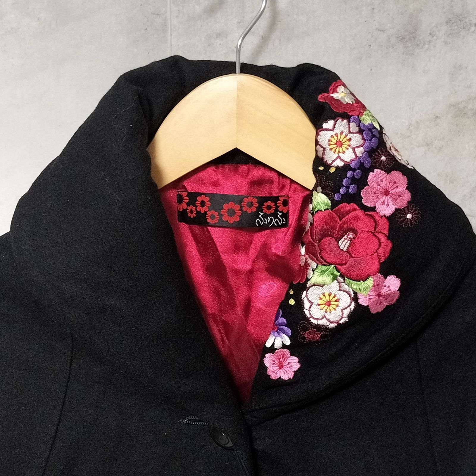 ふりふ フリフ ウール ポンチョ Мサイズ ケープ 羽織り 花柄 刺繍 ブラック 黒色 和装 着物