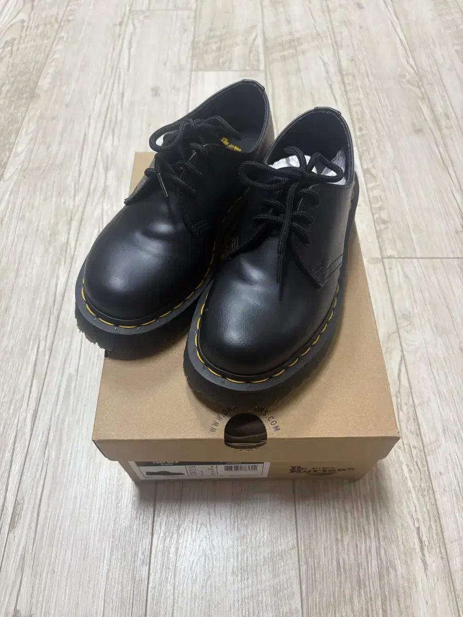 DR MARTENS ドクターマーチン 1461 3ホール ベックス 220