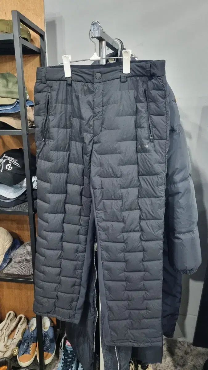 BLACK YAK ブラックヤク グースダウン ダウンパンツ ウエスト34 丈95 状態良し