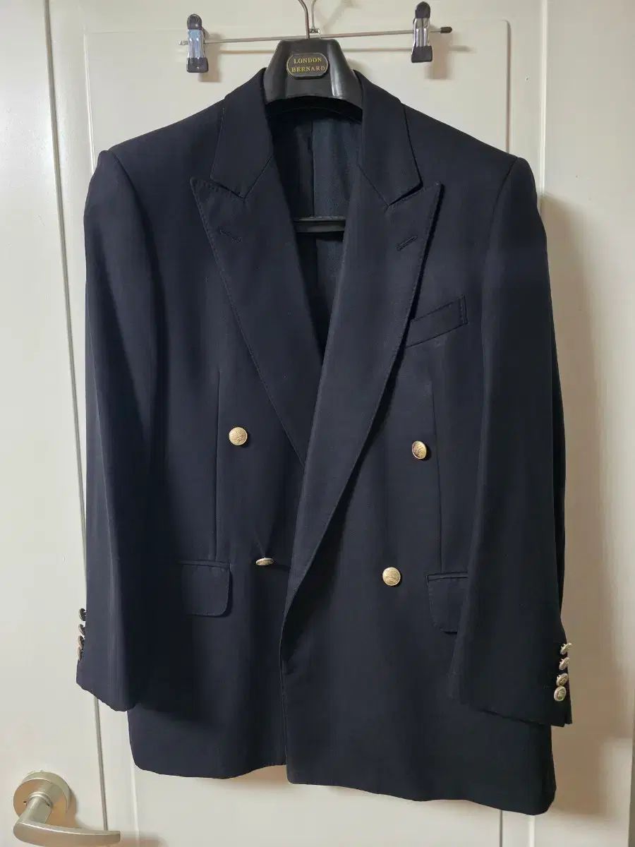 メンズ バーバリー スーツ ジャケット