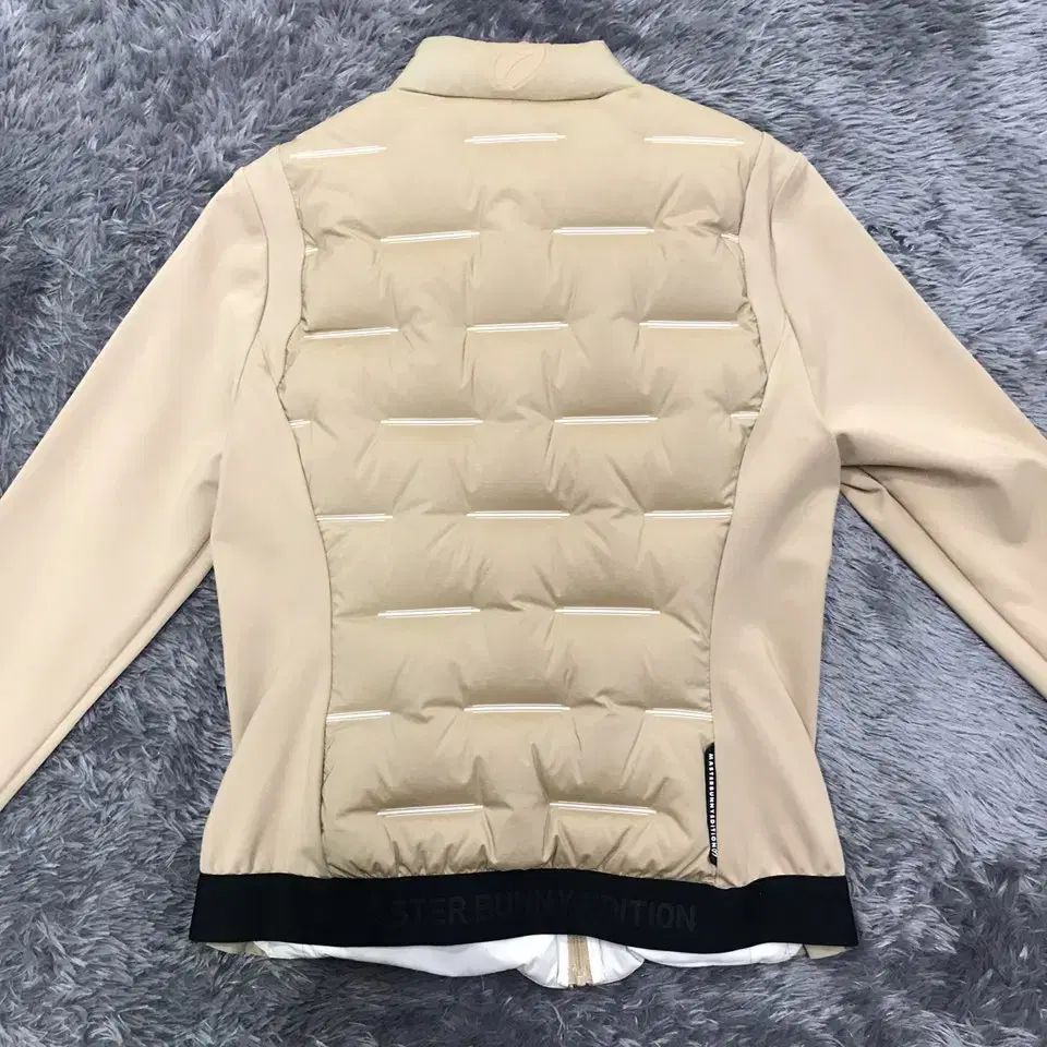 グースダウン 軽量ダウン