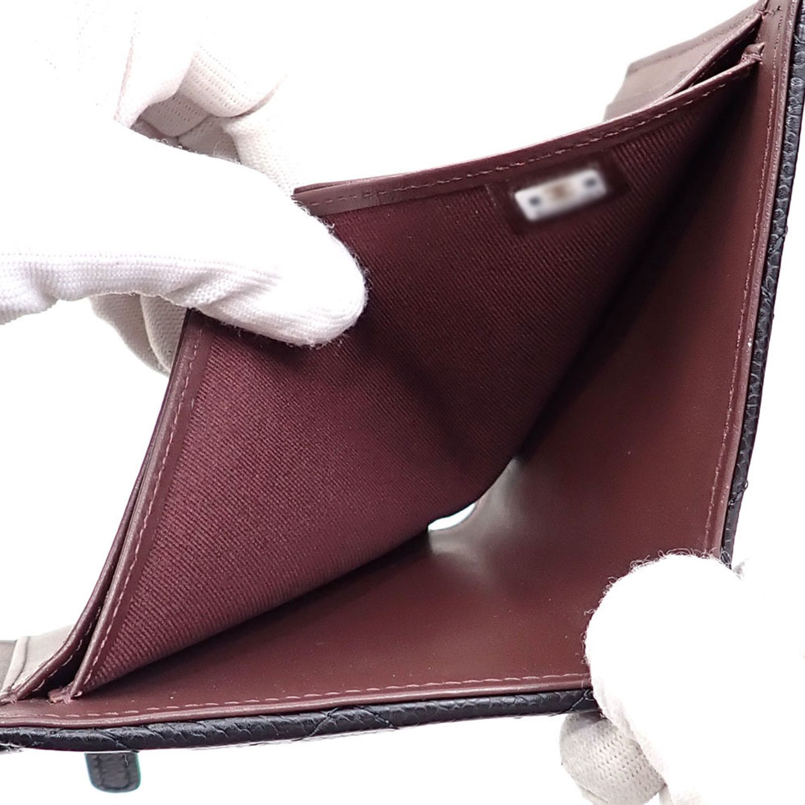 シャネル Chanel 三つ折り 財布 マトラッセ クラシックスモールウォレット レディース ブラック 黒 キャビアスキン AP 0231 ココマーク ジーンズ フィット感