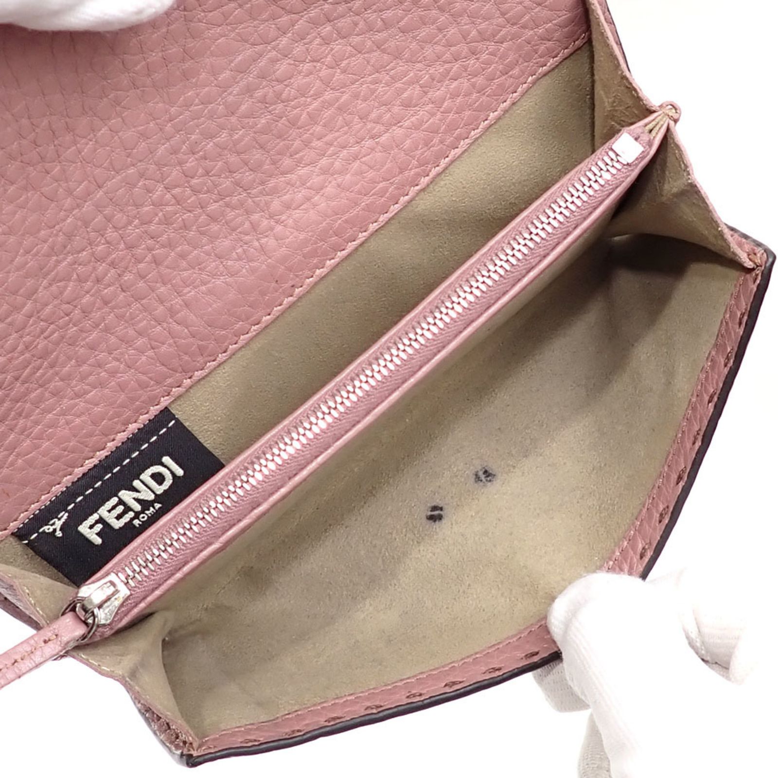 【極美品】フェンディ ピーカブー セレリア ターンロック ピンク 二つ折り財布 楽天市場】フェンディ FENDI 財布 二つ折り財布 ピーカブー セレリア