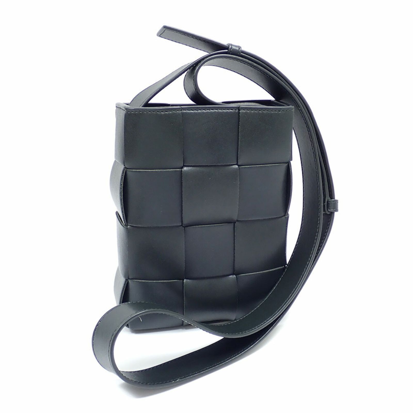 中古 ボッテガ ヴェネタ ミニ カセット フォン ショルダーバッグ メンズ ダークグリーン カーフスキン 斜め掛け ミニバッグ 編み込 ボッテガ・ヴェネタ(Bottega Veneta) ボッテガ ヴェネタ ミニ カセット