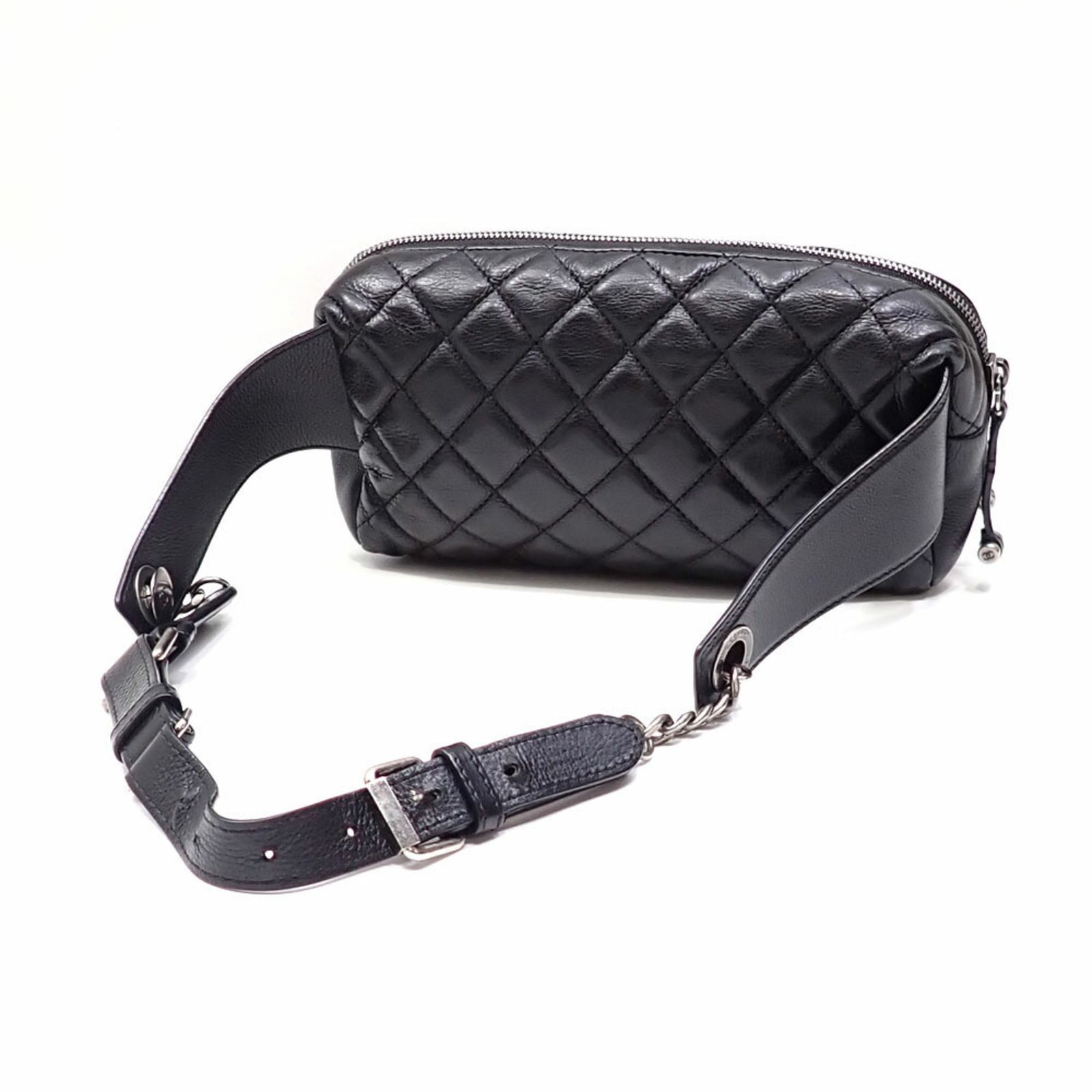 CHANEL シャネル　マラトッセ　ウエストバッグ　ボディバッグ CHANEL - CHANEL シャネル マトラッセ ポーチ付 ウエストバッグ ボディ