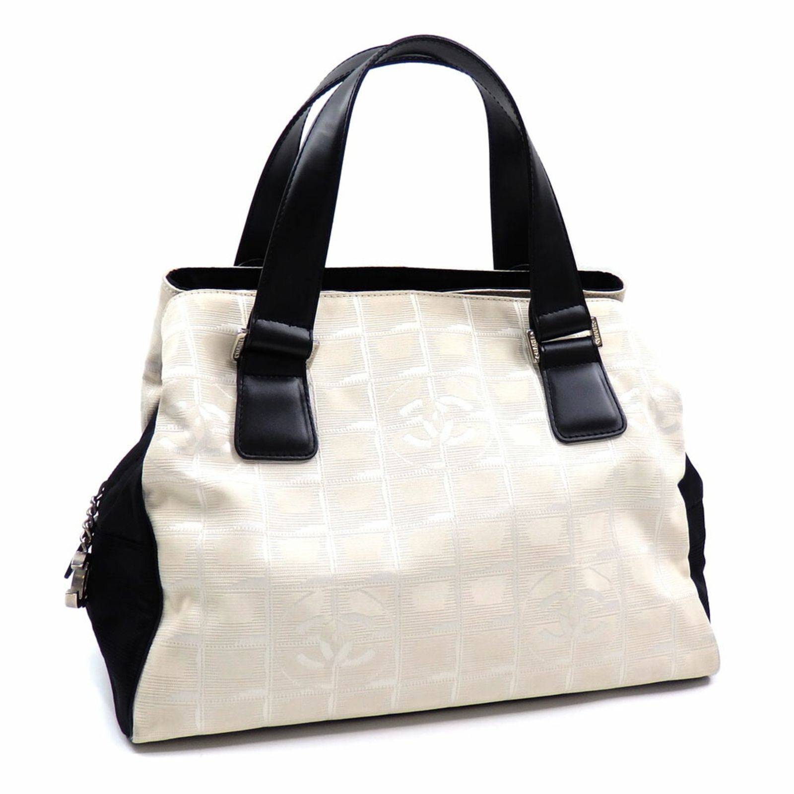 シャネル 旧トラベルライン ハンドバッグ トートバッグ ブラック ホワイト ナイロン レディース CHANEL 【中古】 シャネル(Chanel) シャネル ハンドバッグ ニュートラベルライン