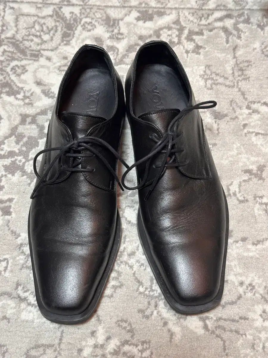 YOWE Lio 요위 リー