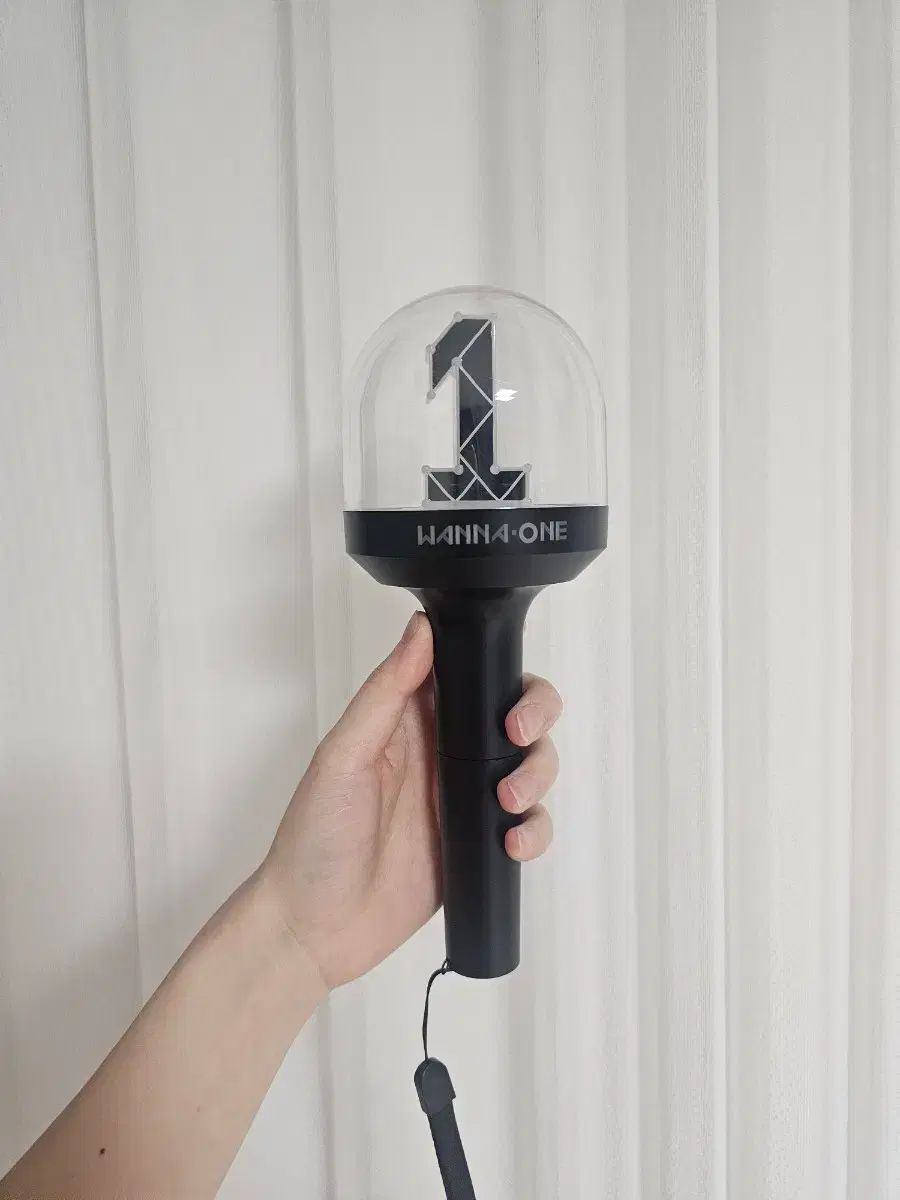 ワナワン ペン ライト Wanna One ペンライトの通販 by s shop