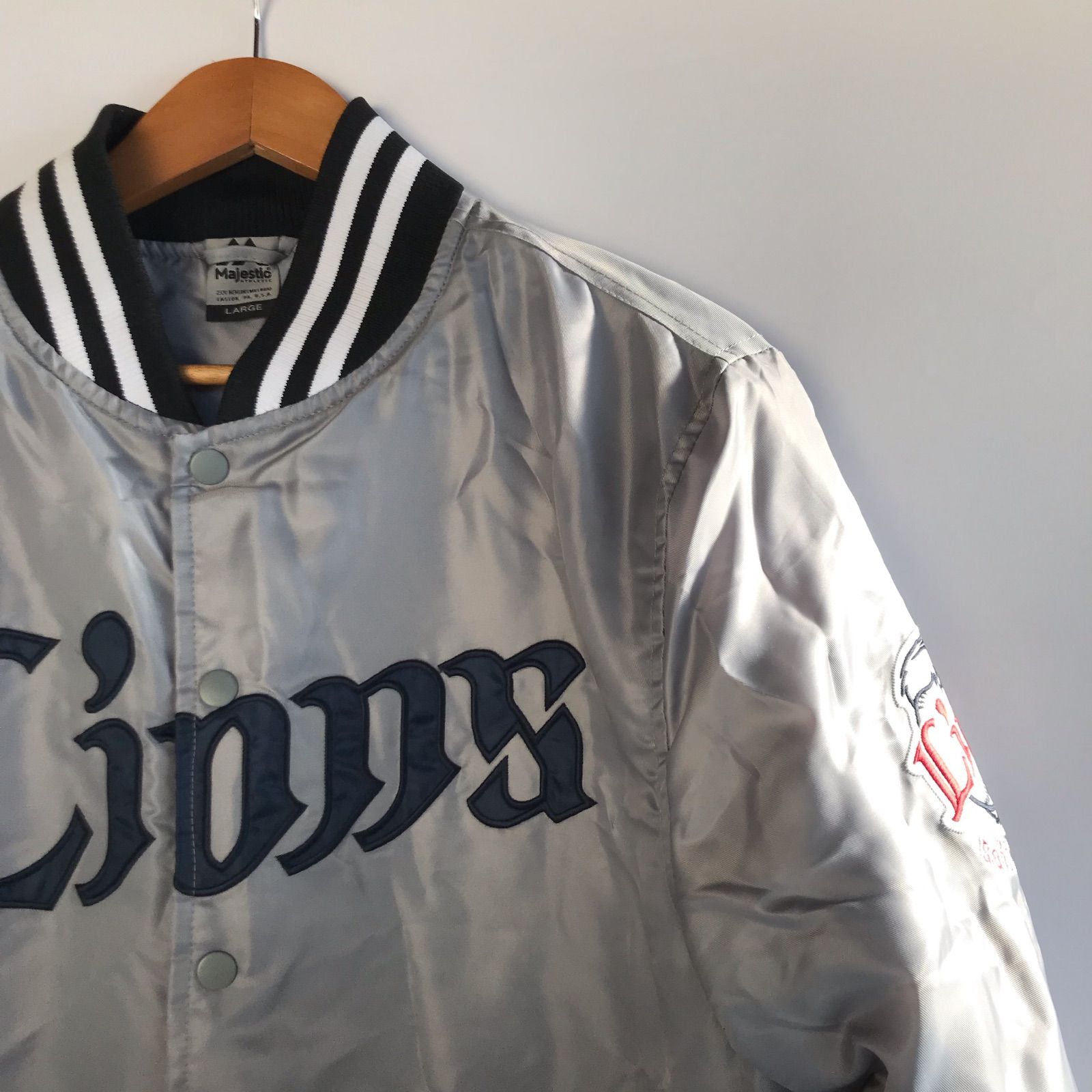 Majestic 埼玉西武ライオンズ スタジャン メンズ L シルバー