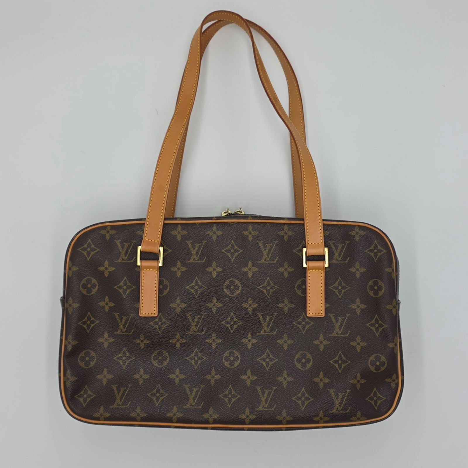 VUITTON モノグラム トートバッグ　シテGM LOUIS VUITTON ルイヴィトン モノグラム シテGM 肩掛け可 トートバッグ