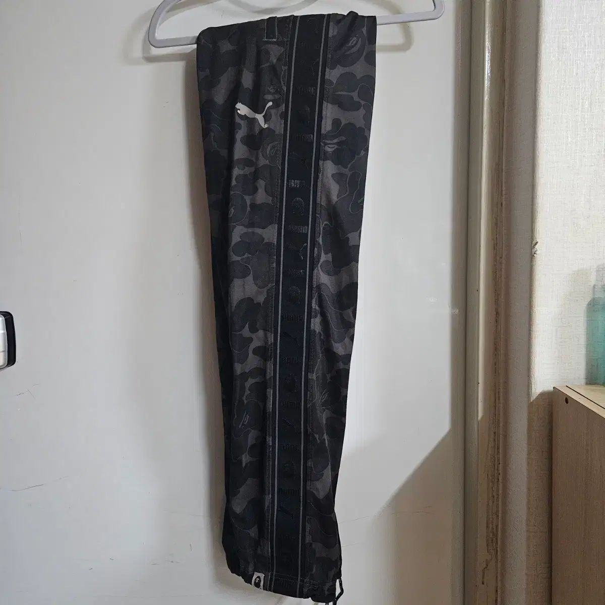 PUMA x A BATHING APE® トラックパンツ ブラック カモ s