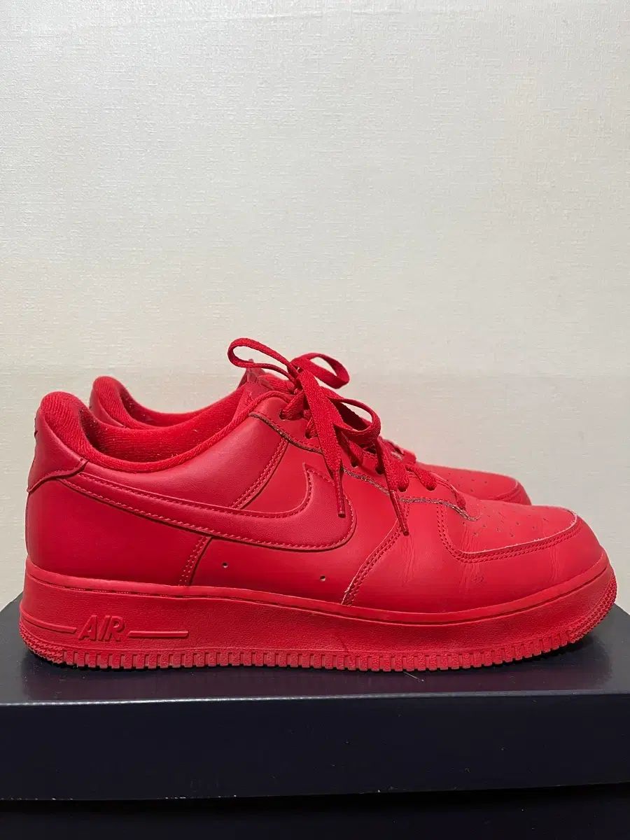 285 ナイキ エアフォース 1 07 LV 8 ロー トリプル レッド