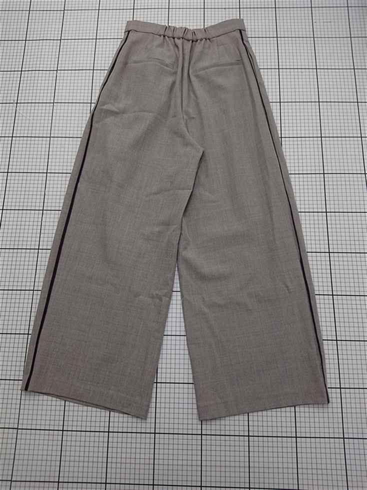 セットアップ グレージュ系