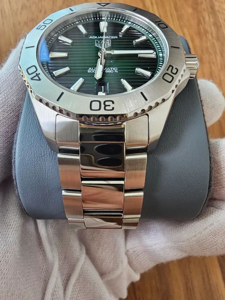  タグ ホイヤー アクアレーサー 200 オート メタル 時計 グリーン 40 mm 腕時計(クォーツ) 腕時計(アナログ)