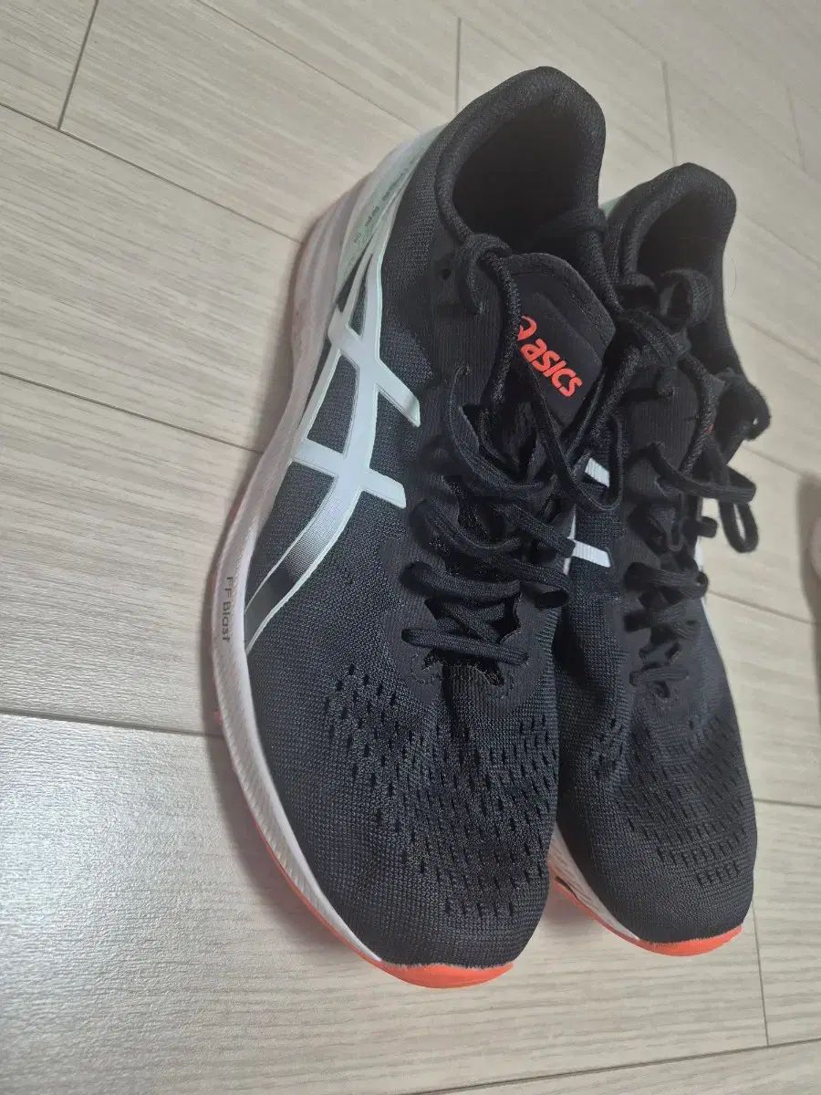 アシックス タサ RP 3 スニーカー